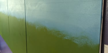 Drawn horizon line and single point perspective.