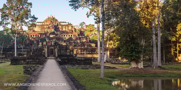 Pasarela y templo de Baphuon