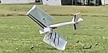 Doug B Uproar flown by Dave M CRASH