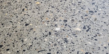 Gring concrete surface ready for polish