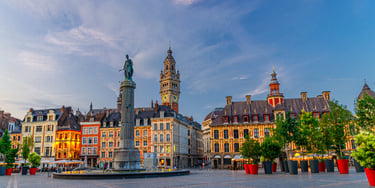 Vue de la Grand-Place de Lille avec son architecture historique