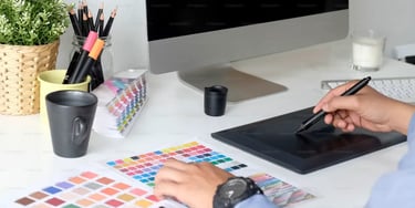 Quanto cobrar por design gráfico freelancer e como montar portfólio