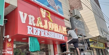 Custom Pole LED Signages for Businesses