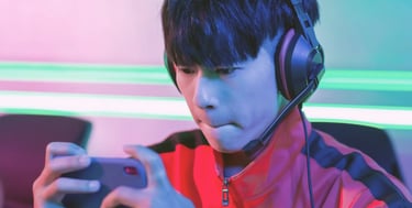 Esportif concentré sur son jeu