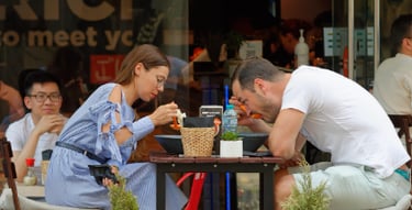 couple eating out