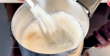 Combine the ingredients for the coconut rice cream recipe