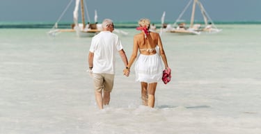 retired couple travel