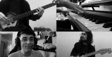 Felipe Chagas em um vídeo com seus alunos