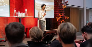 Seminaarin valokuvaus Slush 2025 
