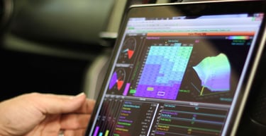 un ordinateur avec une cartographie pour reprogrammation