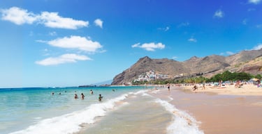 vista da praia las teresitas em tenerife