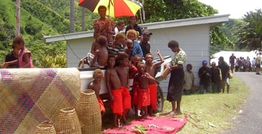 foto de vendedores locais na  ilha de Rabaul