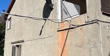 Renovación de fachada principal en vivienda unifamiliar en Castellbisbal