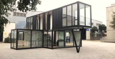 Vivienda modular prefabricada doble altura con acabados de diseño, MODULARS