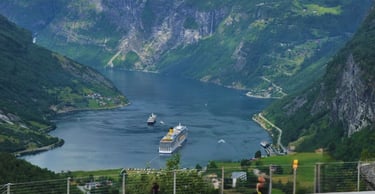 vista do mirante de flydalsjuvet em Geiranger
