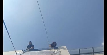 Volado profecional de muebles grandes y pesados por fachada con equipo especializado-Jhony Moving