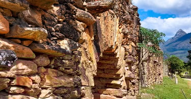 Bicame de Pedra localizado em Catas Altas, Minas Gerais, ponto turistico e historico de Catas Altas