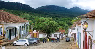Centro Histórico de Tiradentes, com a Serra São José ao fundo