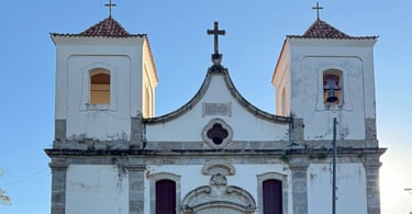 Igreja histórica no distrito Acurui, destino turistico e historico de Itabirito Minas Gerais