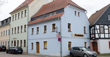 Quelle: https://commons.m.wikimedia.org/wiki/File:Hainichen,_Brauhofstra%C3%9Fe_7-001.jpg 16.09.2020, 09:13 Uhr