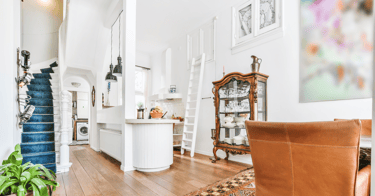 Intérieur d'habitat serein, salon paisible et harmonieux