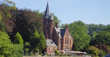 vista do lago do amor em Bruges