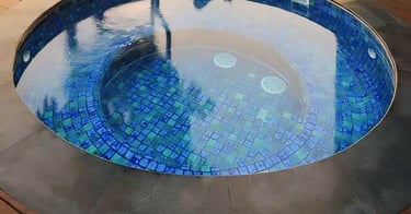 Kolam Jakuzzi Minimalis dan fungsional buatan dayanapool