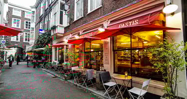The Hague Oude Molstraat Pastis