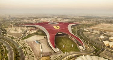 vista do parque da ferrari em abu dhabi
