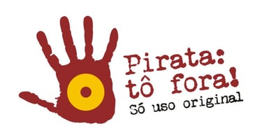 Selo contra pirataria com mão vermelha e texto "Pirata: tô fora. Só uso original