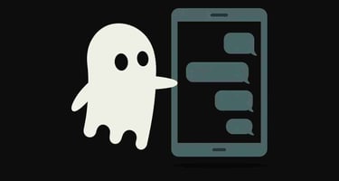 Vitt spöke som stirrar in i en tom mobil