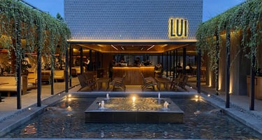 Lui bandung with fountain area