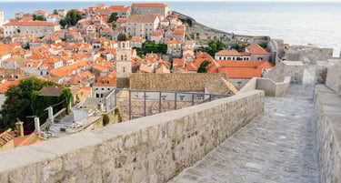 Vista das murralhas de Dubrovnik.