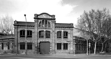 Fachada principal de la Union Metalúrgica en Barcelona