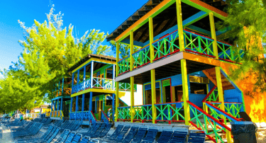 Vilas e cabanas exclusivas à beira-mar em Half Moon Cay, Bahamas