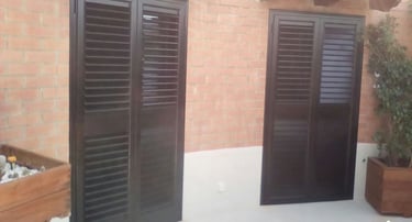 Mallorquinas de aluminio Lacado Negro mate.