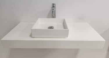 ΒΑΣΗ ΝΙΠΤΗΡΑ ΤΟΙΧΟΥ ΜΠΑΝΙΟΥ ΕΠΙΤΟΙΧΙΑ SOLID SURFACES