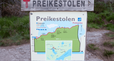Placa do Púlpito de Preikestolen, Stavanger, Noruega.