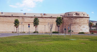 foto do forte michelangelo no porto de civitavecchia