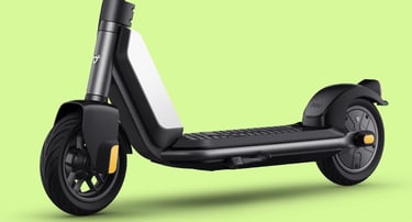 a scooter scooter with a black and white scooter