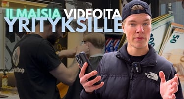 Yrittäjä kuvaa yritykselle videota ja kertoo projektista, jossa yrityksille tehtiin ilmaisia videoit