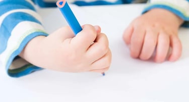 graphothérapeute tenue de crayon