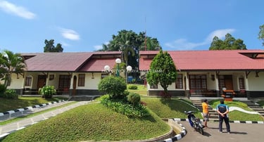 Genteng uPVC Royal Roof untuk bangunan villa pribadi di Bandung, Jawa Barat