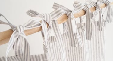 Tête de rideau à nœuds