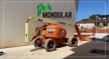 Obra com plataforma elevatória MONDULAR