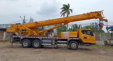 Tadano Crane 80 Ton warna kuning