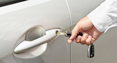 Auto locksmith in Beeston