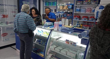 Visita nuestra sucursal en Satélite, contamos con una amplia gama de medicamentos e insumos médicos