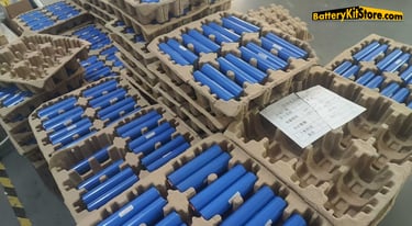 cylindrical LTO battery cells unpacked
