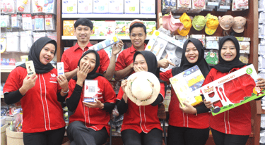 foto kami sebagai pegawai toko rene baby